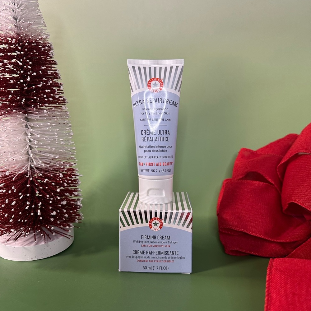 First Aid Beauty Bundle 🎄 Firming Cream with Peptides, Niacinamide + Collagen